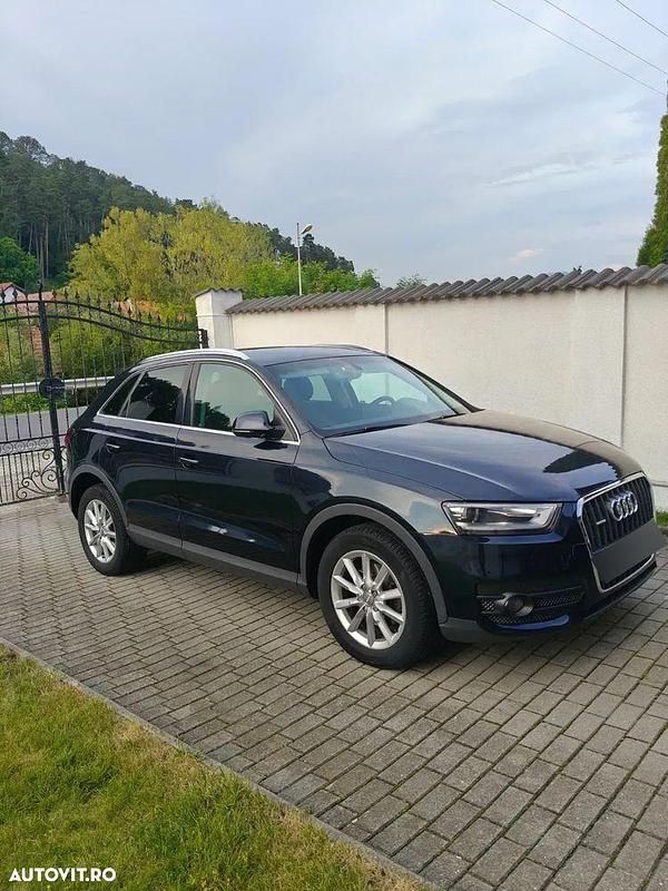 Albastru Utilizat 2014 Audi Q3 SUV | 13.400 EUR (Super Preț) - Imagine 1/4