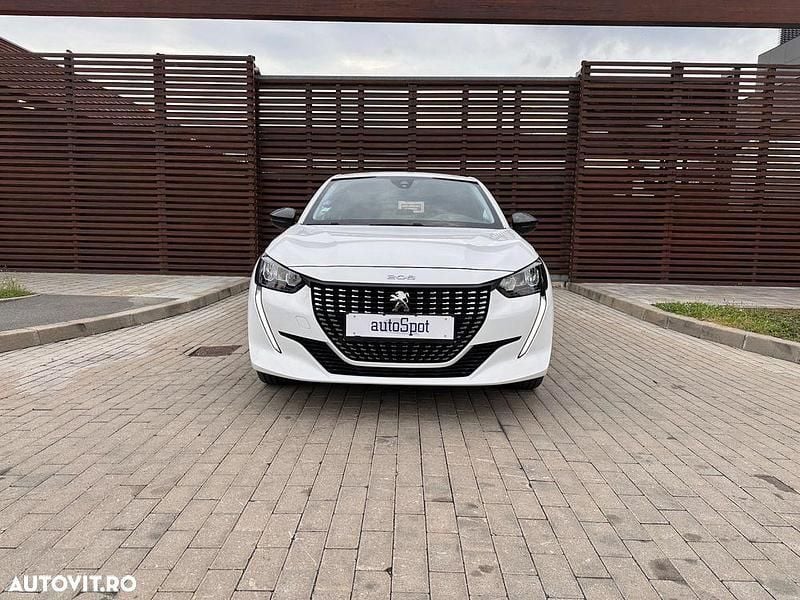 Second-hand Peugeot 208 Active 75 CP (55 kW) 2022 Culoarealb Hatchback