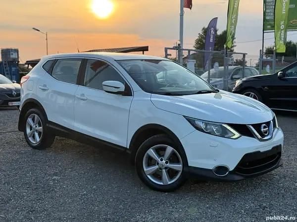 Second-hand Nissan Qashqai Pure 110 CP (80 kW) 2015 Alb SUV