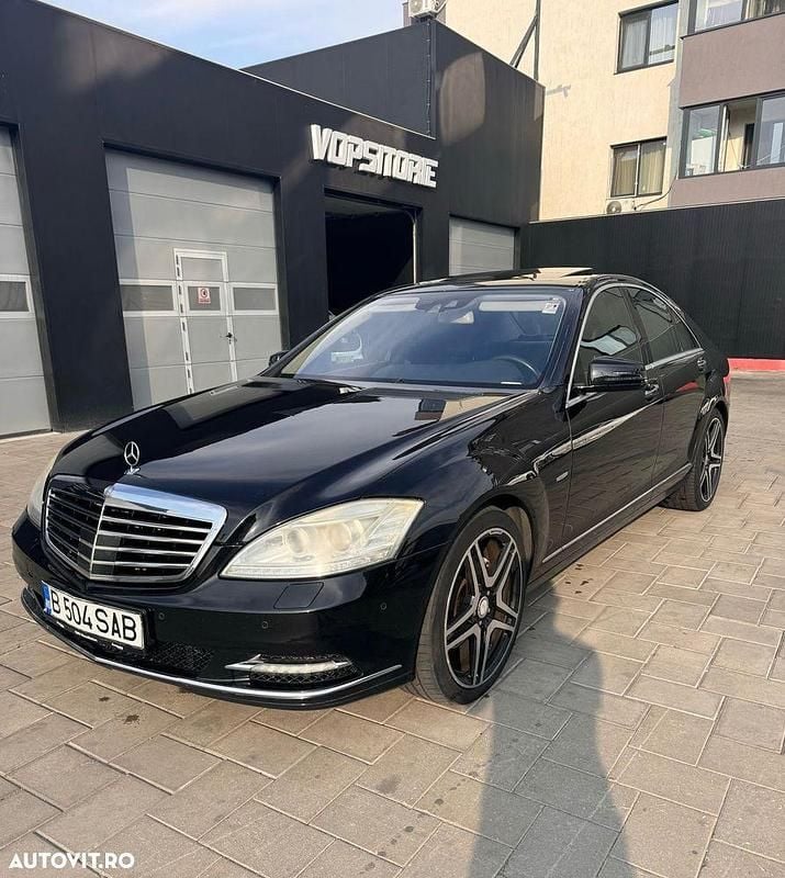 Culoarenegru Utilizat 2010 Mercedes S350 Berlinǎ | 11.500 EUR (Preț OK) - Imagine 1/4