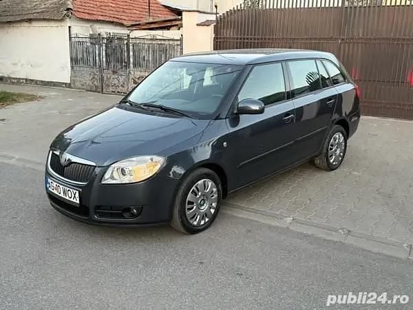 Utilizat 2009 Skoda Fabia Break | 1.750 EUR (Preț bun) - Imagine 1/4