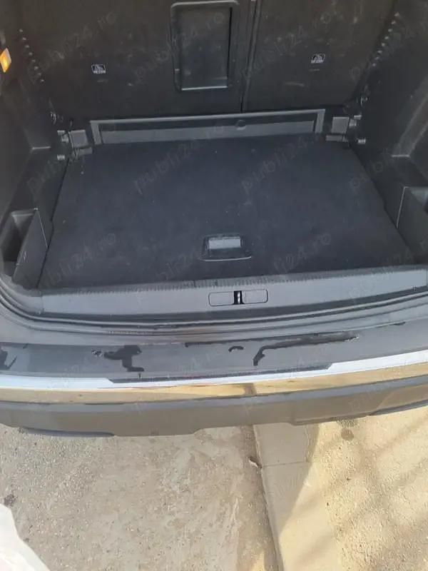 Second-hand Peugeot 3008 Active 130 CP (95 kW) 2019 Negru SUV