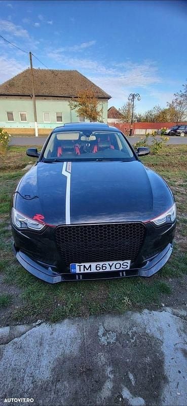 Second-hand Audi A5 Sport 143 CP (105 kW) 2013 Culoarenegru Berlinǎ