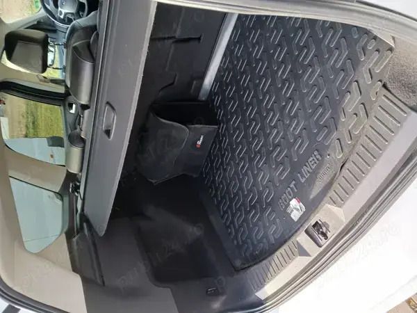 Utilizat 2015 Ford Kuga SUV | 11.000 EUR (Preț OK) - Imagine 1/4