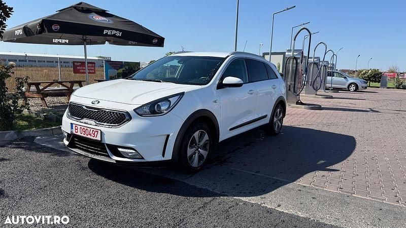 Culoarealb Utilizat 2018 Kia Niro Edition 7 SUV | 11.000 EUR (Super Preț) - Imagine 1/4