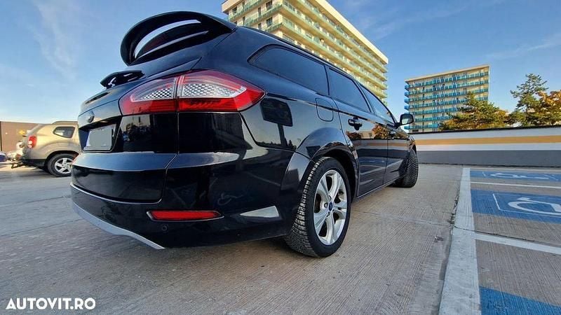 Culoarenegru Utilizat 2012 Ford Mondeo Titanium Break | 5.250 EUR (Preț OK) - Imagine 1/4