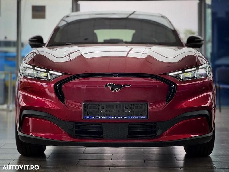 Culoarerosu Nouă 2025 Ford Mustang Mach-E Premium SUV | 49.600 EUR - Imagine 1/4