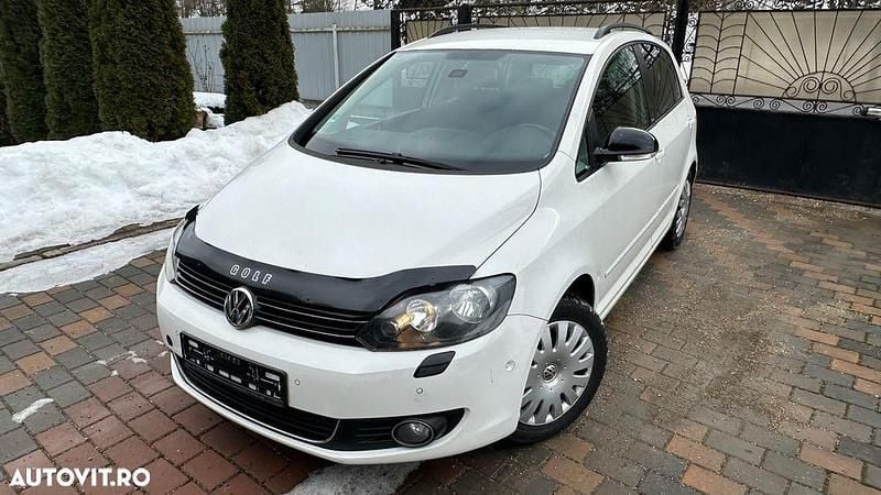 Second-hand VW Golf VII Style 140 CP (102 kW) 2012 Culoarealb Hatchback