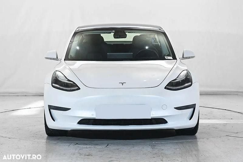 Second-hand Tesla Model 3 350 kW (476 CP) 2019 Culoarerosu Berlinǎ