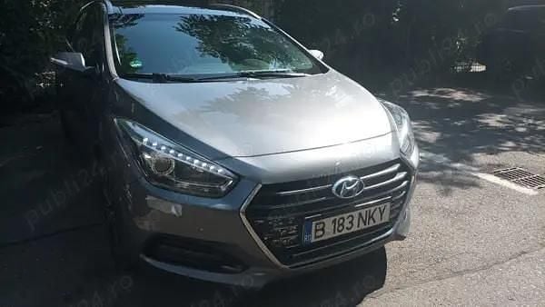 Gri Utilizat 2016 Hyundai i40 Hatchback | 10.500 EUR (Puțin scump) - Imagine 1/4