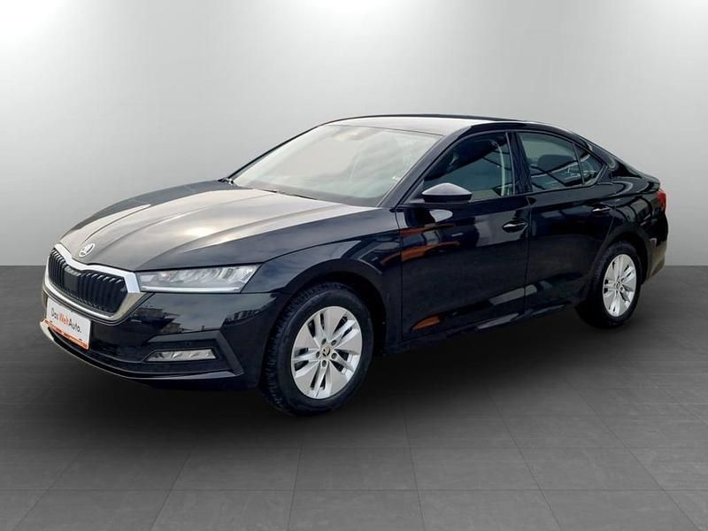 Second-hand Skoda Octavia Ambition 150 CP (110 kW) 2023 Negru  normal