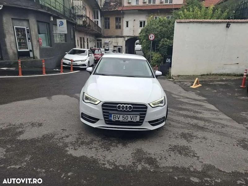 Culoarealb Utilizat 2013 Audi A3 Coupe | 8.000 EUR (Preț OK) - Imagine 1/4
