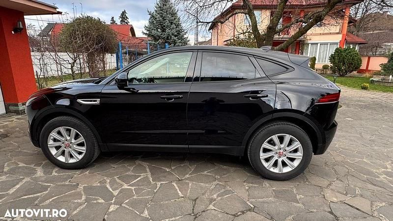 Second-hand Jaguar E-Pace S 150 CP (110 kW) 2019 Culoarenegru SUV