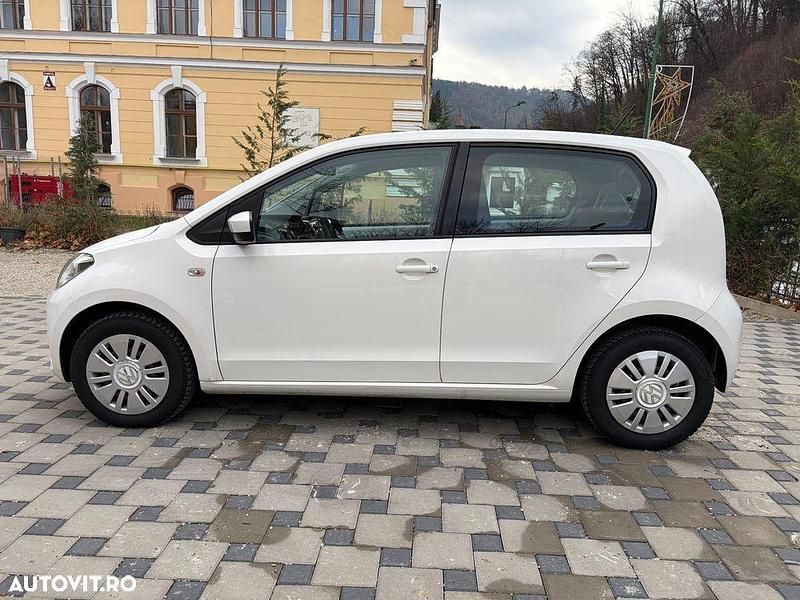 Second-hand VW up! Groove 60 CP (44 kW) 2013 Culoarealb Hatchback