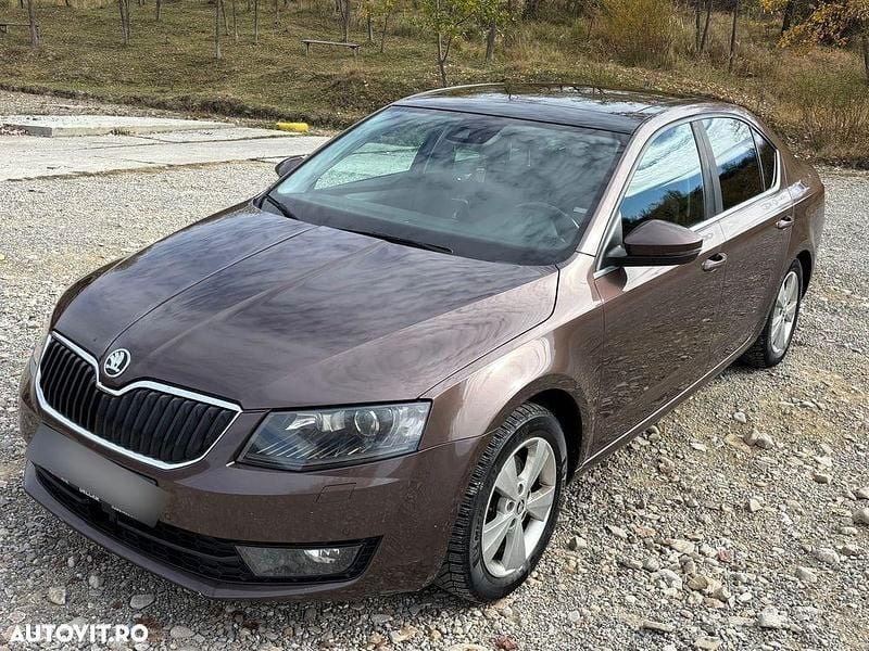 Culoaremaro Utilizat 2016 Skoda Octavia Style Berlinǎ | 9.800 EUR (Preț bun) - Imagine 1/4