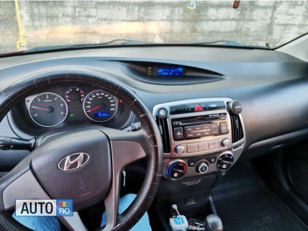Rosu Utilizat 2014 Hyundai i20 Hatchback | 4.700 EUR (Preț OK) - Imagine 1/4