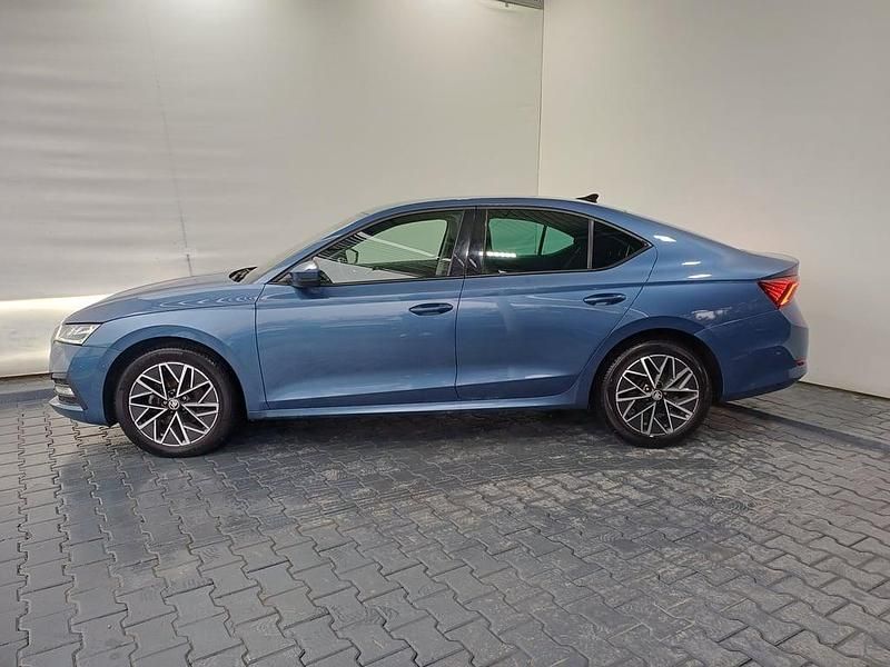 Second-hand Skoda Octavia Style 150 CP (110 kW) 2021 Albastru mediu  normal