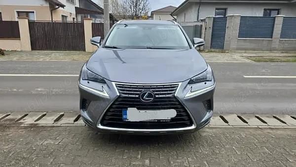 Second-hand Lexus NX300h 197 CP (144 kW) 2019 Gri SUV