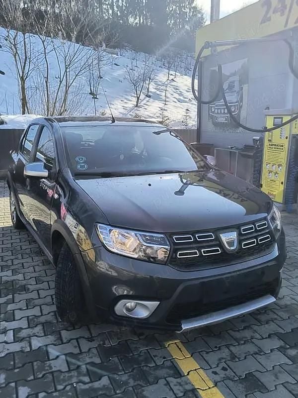 Second-hand 2020 Dacia Logan Stepway Berlinǎ | 6.500 EUR (Preț bun) - Imagine 1/4