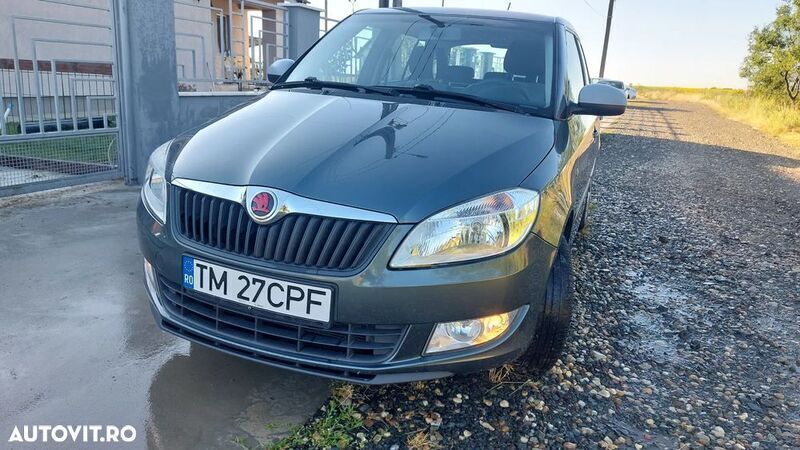 Gri Utilizat 2014 Skoda Fabia Active Hatchback | 4.900 EUR (Preț OK) - Imagine 1/4