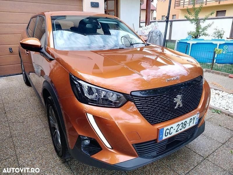 Culoareportocaliu Utilizat 2021 Peugeot 2008 Active SUV | 11.990 EUR (Preț bun) - Imagine 1/4