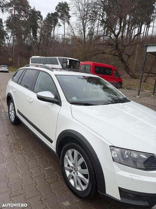Second-hand Skoda Octavia 184 CP (135 kW) 2014 Culoarealb Hatchback