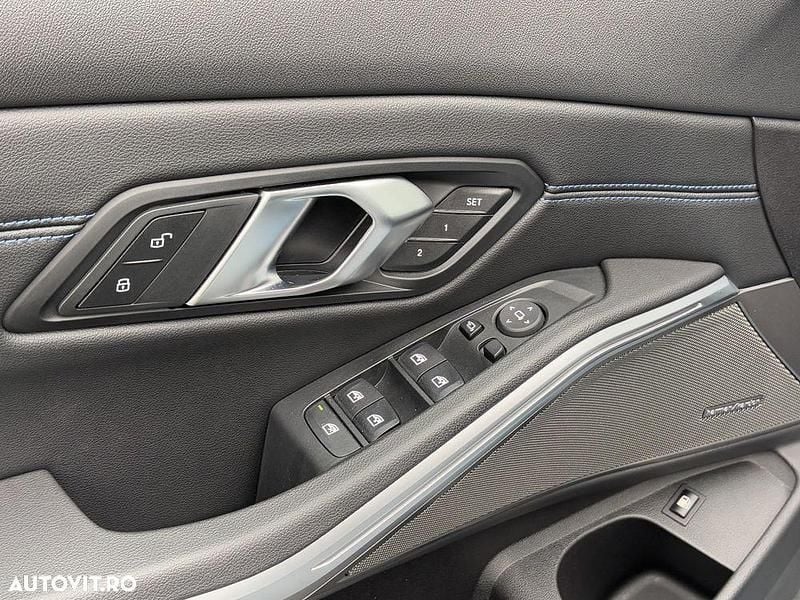 Second-hand BMW 330e 292 CP (214 kW) 2024 Culoaregri Berlinǎ