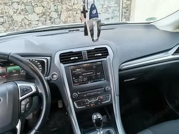 Second-hand Ford Mondeo 150 CP (110 kW) 2015 Alb Berlinǎ