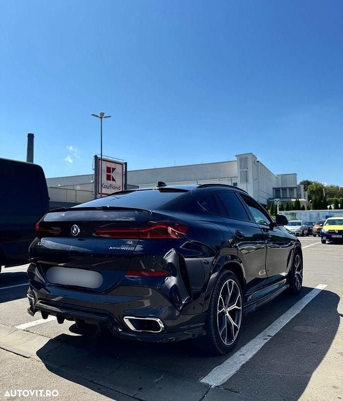 Negru Utilizat 2021 BMW X6 SUV | 65.000 EUR (Super Preț) - Imagine 1/4