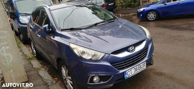 Culoarealbastru Utilizat 2012 Hyundai ix35 Premium SUV | 7.200 EUR (Super Preț) - Imagine 1/4