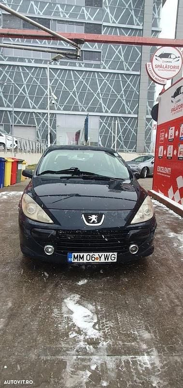 Culoarealbastru Utilizat 2005 Peugeot 307 Hatchback | 2.000 EUR (Puțin scump) - Imagine 1/4