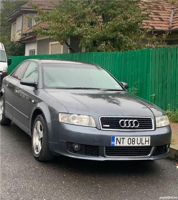 Second-hand Audi A4 S-Line 131 CP (96 kW) 2001 Maro Berlinǎ