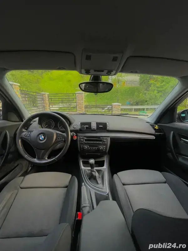 Negru Utilizat 2005 BMW 120 Hatchback | 3.649 EUR (Preț OK) - Imagine 1/4