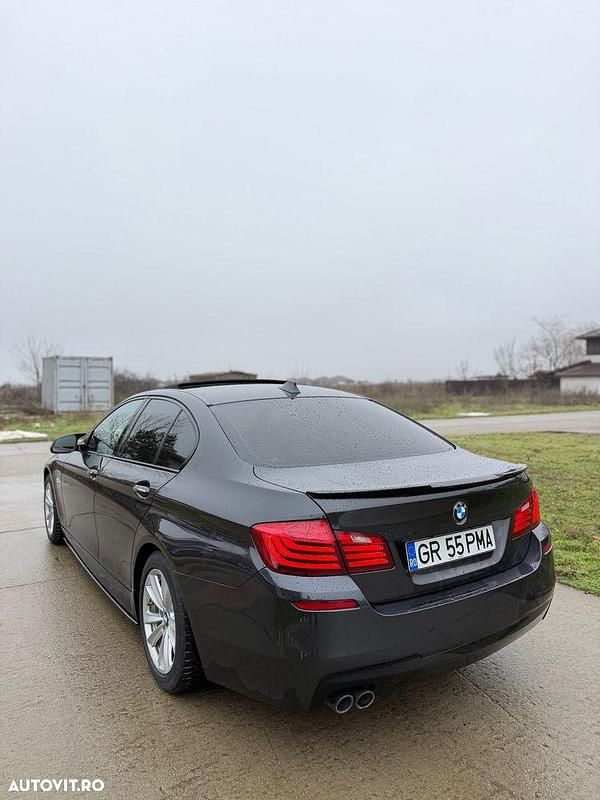 Second-hand BMW 520 Comfort Edition 190 CP (139 kW) 2014 Culoaregri Berlinǎ