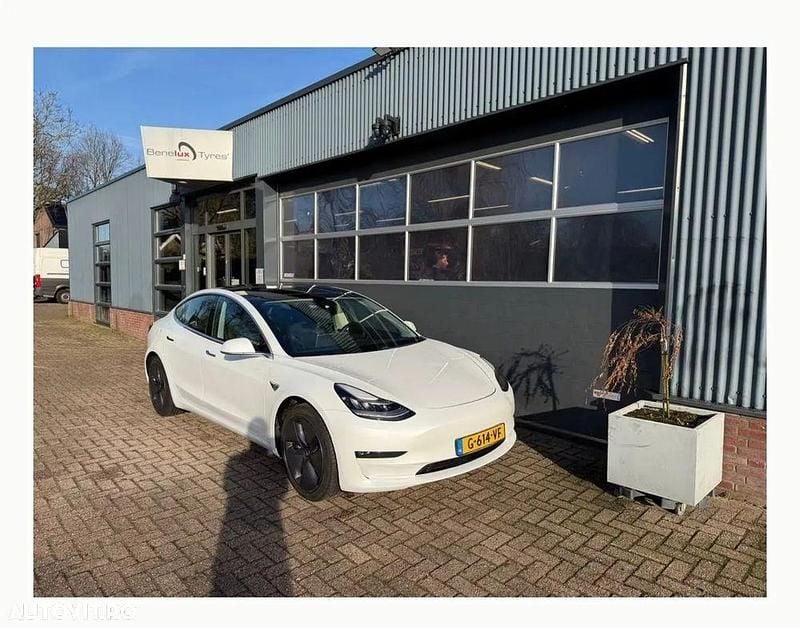 Second-hand Tesla Model 3 Performance 338 kW (460 CP) 2019 Culoarealb Berlinǎ