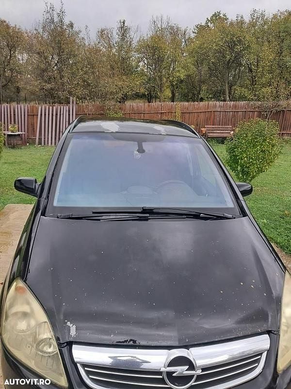 Culoarenegru Second-hand 2008 Opel Zafira Essentia Monovolum | 1.550 EUR (Preț OK) - Imagine 1/4