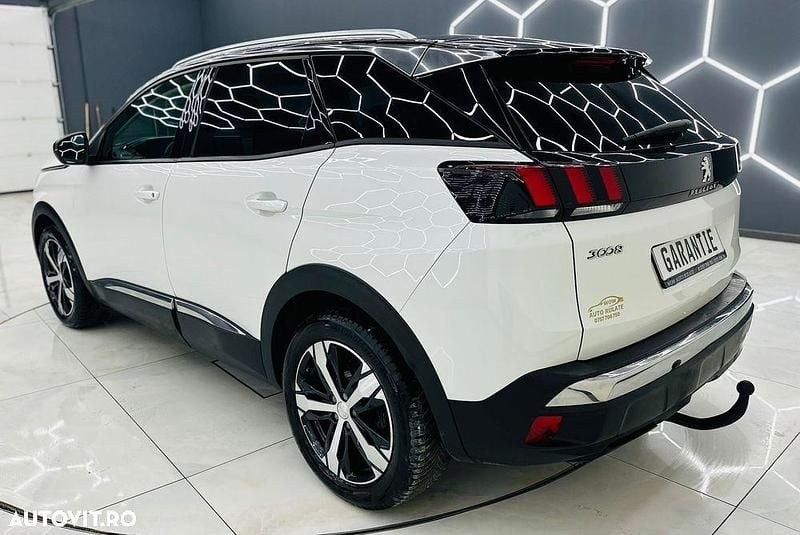 Second-hand Peugeot 3008 Allure 131 CP (96 kW) 2018 Culoarealb SUV