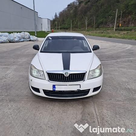 Alb Utilizat 2010 Skoda Octavia Berlinǎ | 1.500 EUR - Imagine 1/4