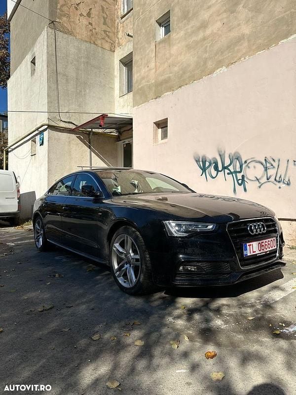 Culoarenegru Utilizat 2013 Audi A5 Sportback S-Line Coupe | 13.500 EUR (Preț OK) - Imagine 1/4