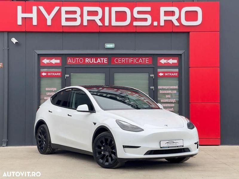 Second-hand Tesla Model Y 378 kW (514 CP) 2022 Culoarealb SUV