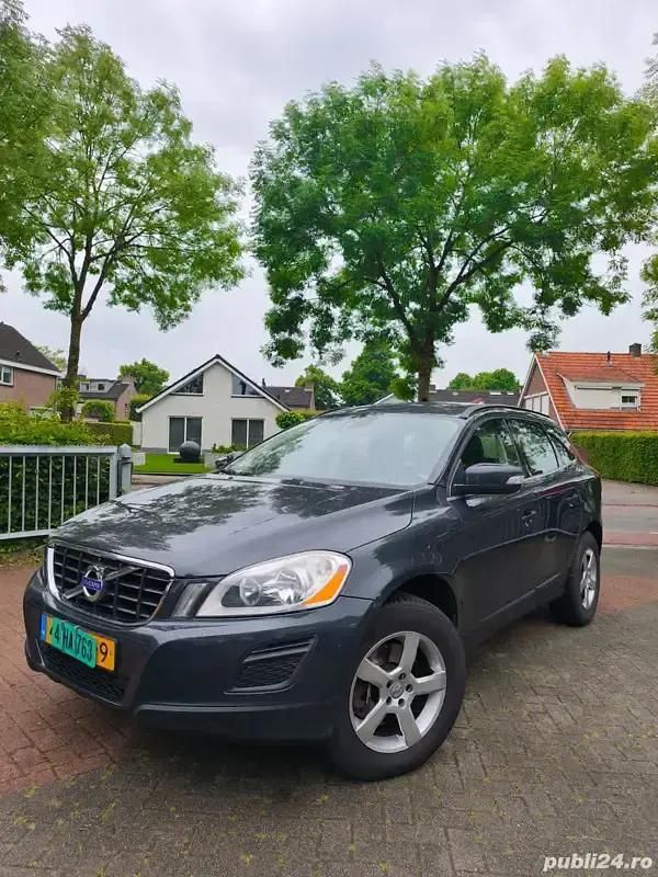 Utilizat 2011 Volvo XC60 SUV | 9.650 EUR (Preț OK) - Imagine 1/4