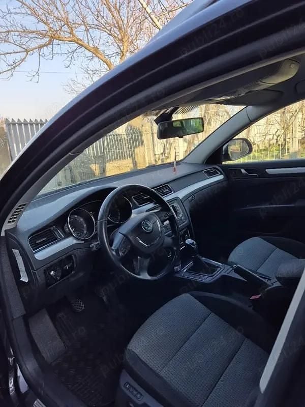 Second-hand Skoda Superb 160 CP (117 kW) 2011 Break