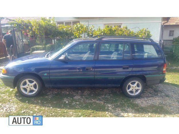 Second-hand Opel Astra 60 CP (44 kW) 1994 Albastru Berlinǎ