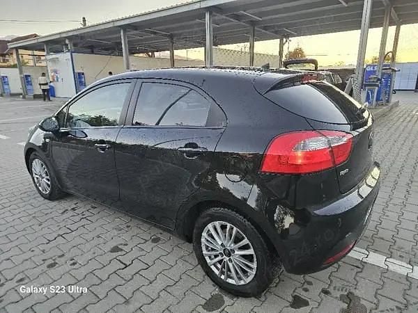 Second-hand Kia Rio 109 CP (80 kW) 2015 Hatchback