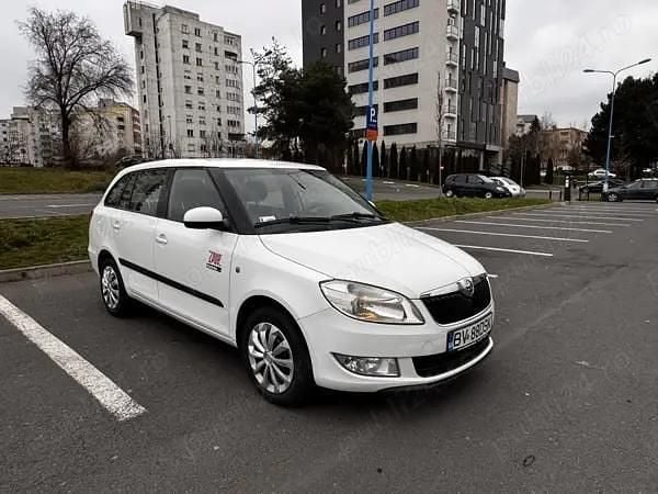 Second-hand 2013 Skoda Fabia Break | 3.000 EUR (Preț bun) - Imagine 1/4