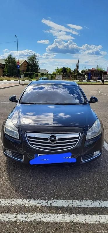 Utilizat 2010 Opel Insignia Berlinǎ | 2.900 EUR (Preț OK) - Imagine 1/4