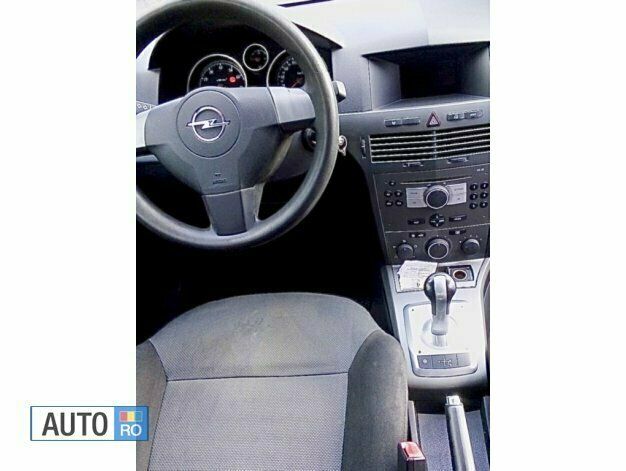Second-hand Opel Astra 100 CP (73 kW) 2005 Alb Berlinǎ