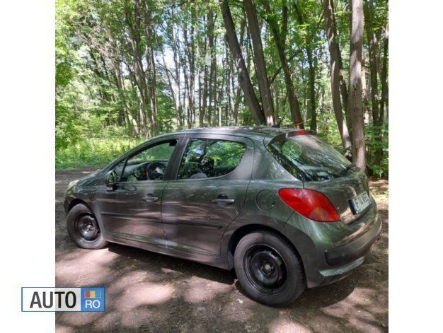 Second-hand Peugeot 207 70 CP (51 kW) 2007 Verde Hatchback