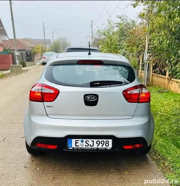 Second-hand Kia Rio 75 CP (55 kW) 2012 Gri Coupe