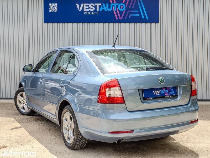 Second-hand Skoda Octavia Classic 105 CP (77 kW) 2011 Albastru Berlinǎ